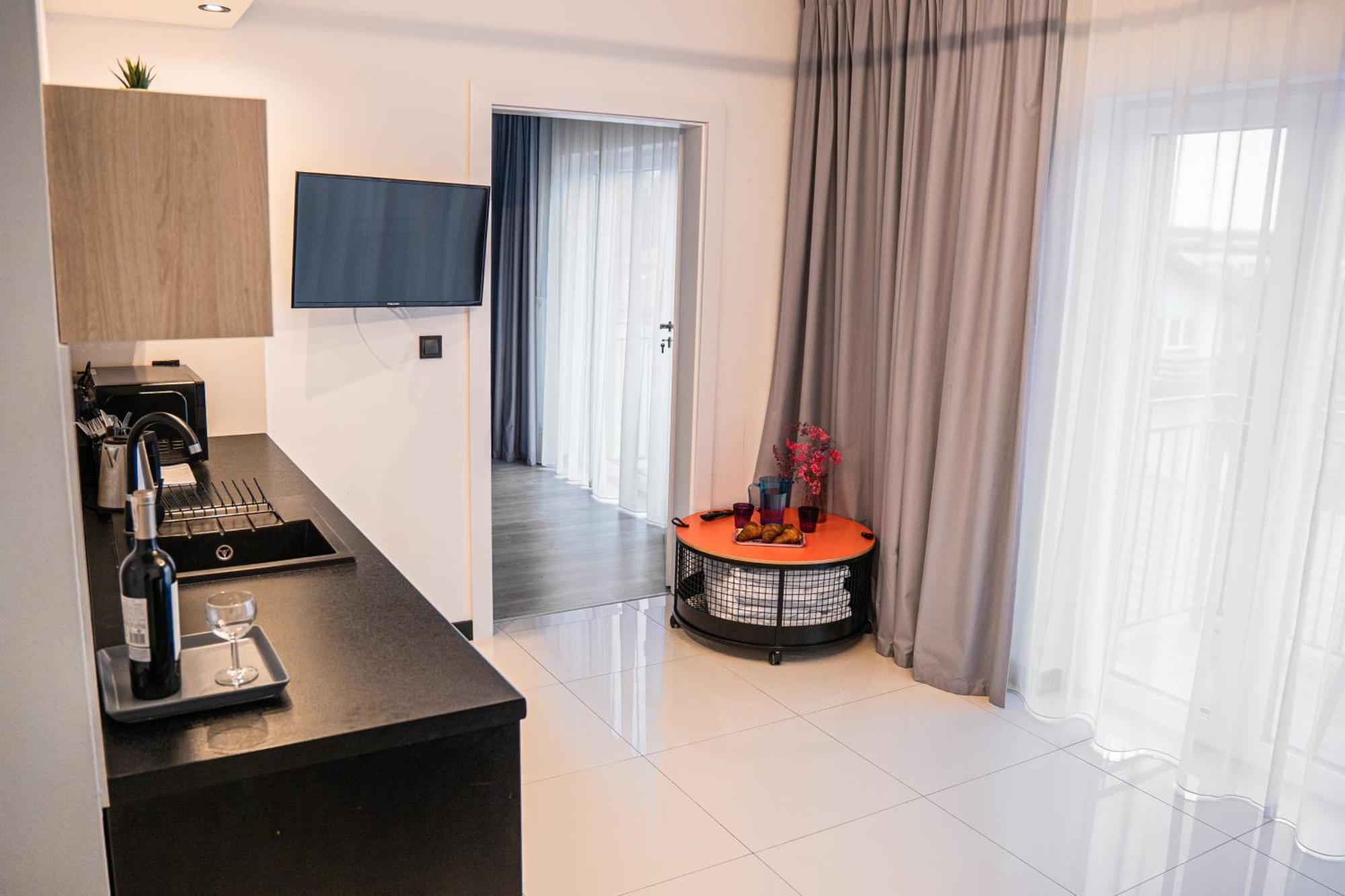 Ind.U Apartamenty Kolobrzeg Exterior photo